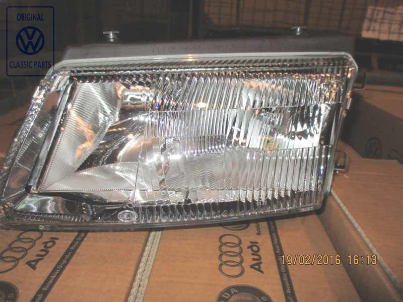 Original VW Halogen Twin Headlights With Halogen Fog Lights - 3B0941017N