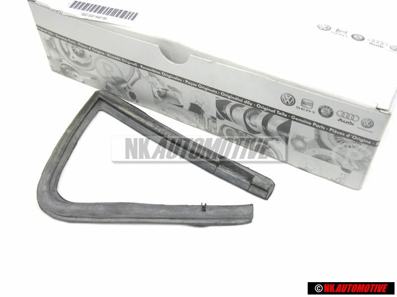 Original VW Front Turn Signal Indicator Seal Right - 531953154