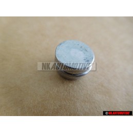 Original VW Plug With Circlip - 071906313