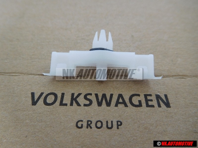 Original VW Clip - 7L0853547A