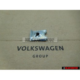 Original VW Snap Nut - N 0154381