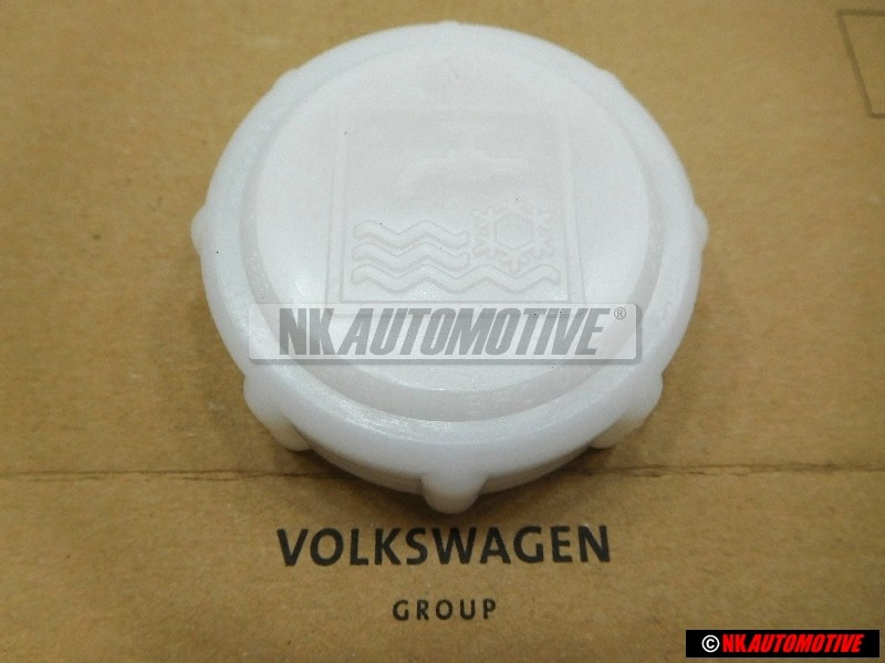 Original VW Cover - 025121482