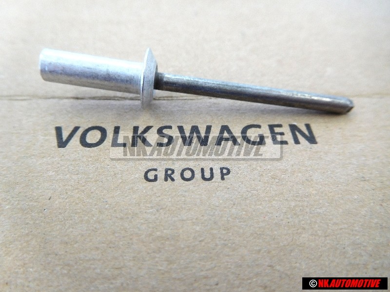 Original VW Cup Rivet - N 0162011