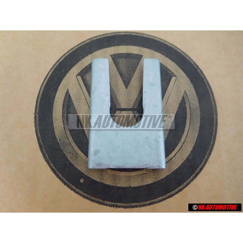 Original VW Retaining Plate - 2D1827605A