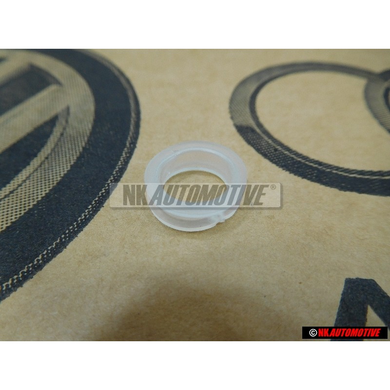 Original VW Bush - 068130337