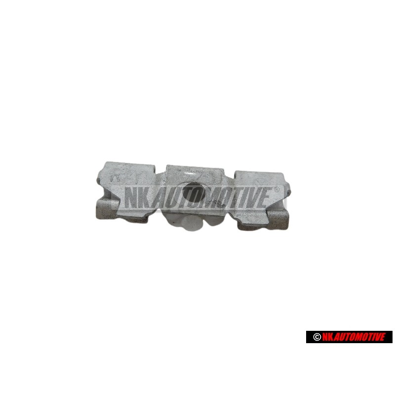Original VW Clip - 3B5853910A