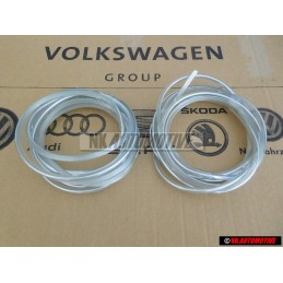 2x Original VW Trim - 255853305