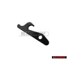 Original VW Snap Catch - 155871392